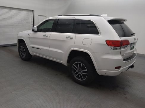 Used 2019 Jeep Grand Cherokee Overland image 3