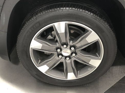 Used 2018 GMC Acadia SLT w/ LPO, Cargo Package AWD/4WD image 10