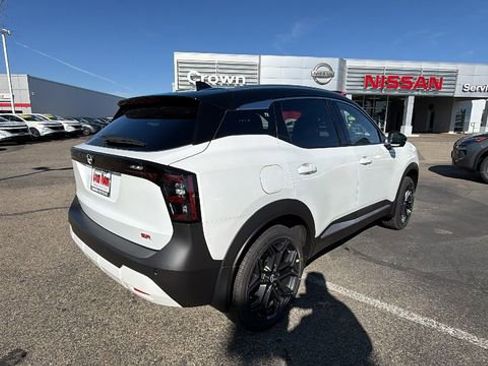 New 2026 Nissan Kicks SR w/ SR Premium Package image 4