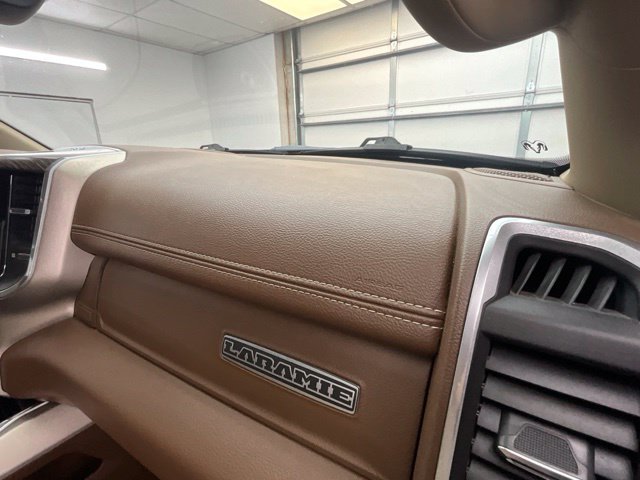 Used 2020 RAM 1500 Laramie AWD/4WD image 12