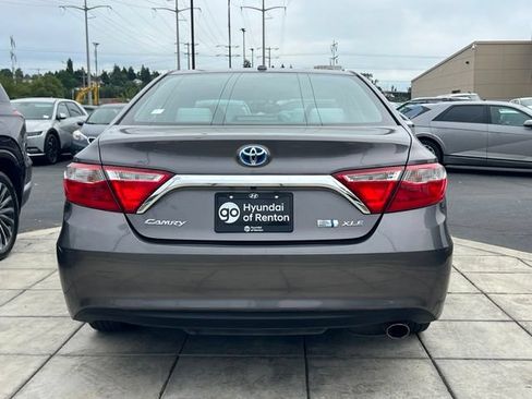 Used 2017 Toyota Camry XLE FWD image 6