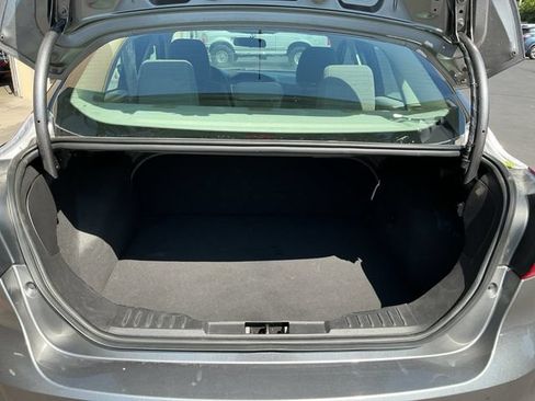 Used 2014 Ford Focus SE FWD image 15