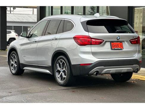 Used 2018 BMW X1 xDrive28i image 8