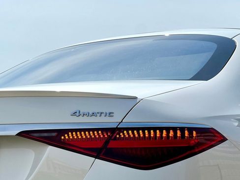 Certified 2022 Mercedes-Benz S 500 4MATIC image 8