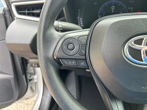Used 2026 Toyota Corolla LE FWD image 21