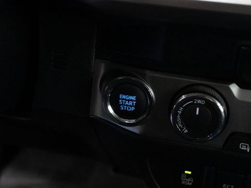 Used 2023 Toyota Tacoma SR5 w/ Technology Package image 32