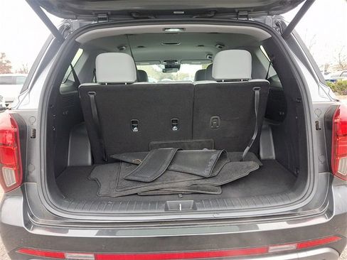 Used 2023 Hyundai Palisade SEL image 30