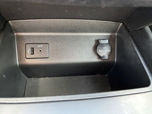 Used 2016 Nissan Altima 2.5 SR w/ LED Appearance Package image 12