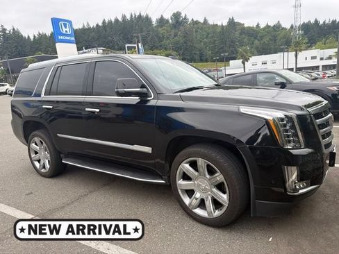 Used 2020 Cadillac Escalade Luxury AWD/4WD image 1