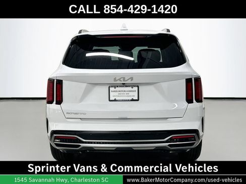 Used 2023 Kia Sorento S w/ Panoramic Sunroof Package FWD image 10