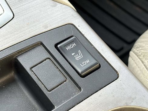 Used 2012 Subaru Outback 2.5i Premium w/ All-Weather Pkg image 27