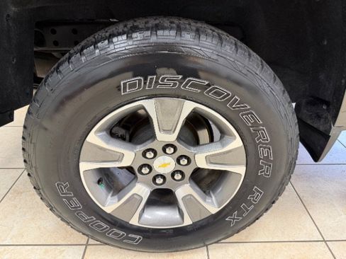 Used 2018 Chevrolet Colorado Z71 AWD/4WD image 17