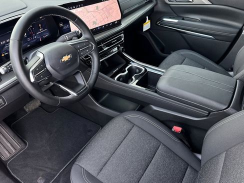 New 2026 Chevrolet Traverse LT image 10