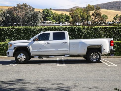 Used 2015 GMC Sierra 3500 Denali w/ Duramax Plus Package image 8
