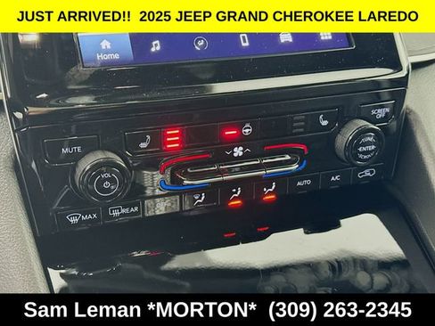 New 2025 Jeep Grand Cherokee Laredo w/ Luxury Tech Group I image 15