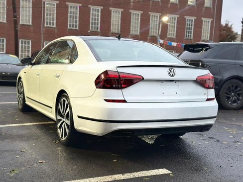 Used 2018 Volkswagen Passat 3.6 FWD image 6