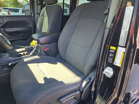 Used 2022 Jeep Wrangler Unlimited Sport AWD/4WD image 28