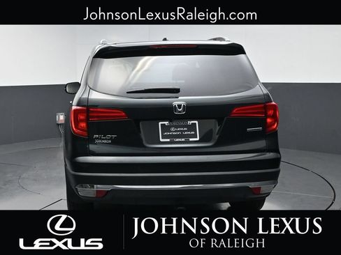 Used 2016 Honda Pilot Touring image 8