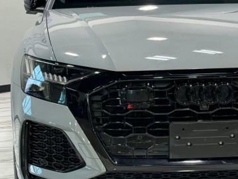 Used 2024 Audi RS Q8 AWD/4WD image 4