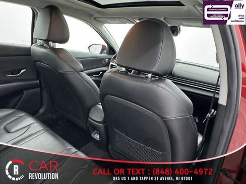 Used 2024 Hyundai Elantra Limited image 48