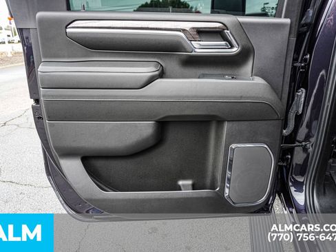 Used 2024 Chevrolet Silverado 2500 LTZ w/ LTZ Convenience Package image 55