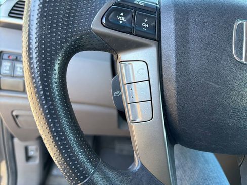 Used 2016 Honda Odyssey SE image 13