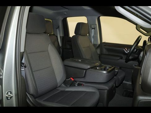 Used 2023 Chevrolet Silverado 1500 LT AWD/4WD image 32
