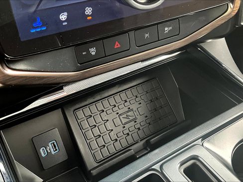 Used 2024 Ford F150 Lightning Lariat image 34