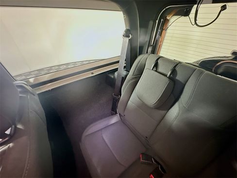 Used 2022 Jeep Wrangler Sport S image 12