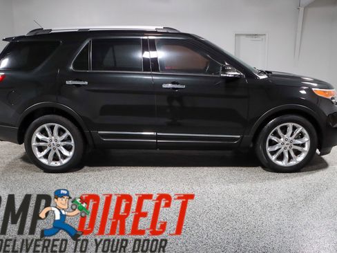 Used 2014 Ford Explorer XLT w/ Equipment Group 202A image 6