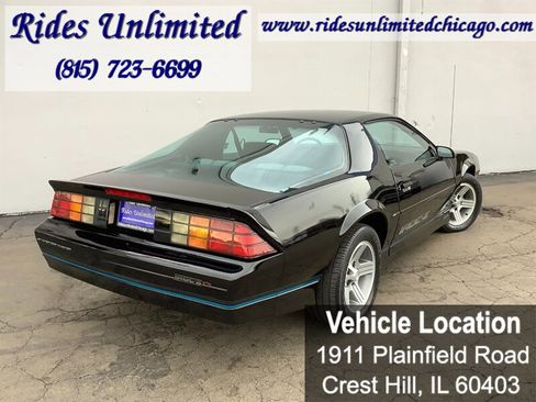 Used 1990 Chevrolet Camaro IROC-Z image 8
