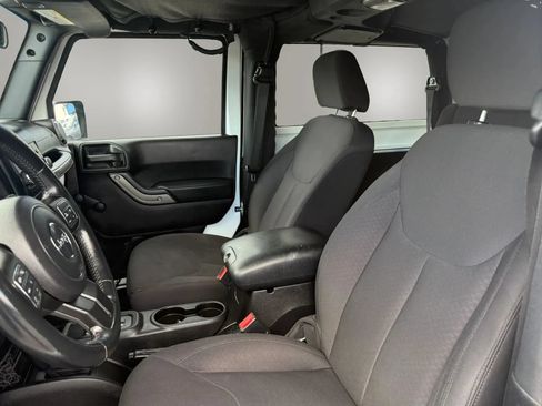 Used 2015 Jeep Wrangler Sport AWD/4WD image 14