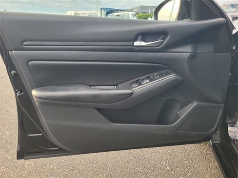 Certified 2022 Nissan Altima 2.5 S image 18