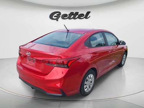 Used 2019 Hyundai Accent SE FWD image 3