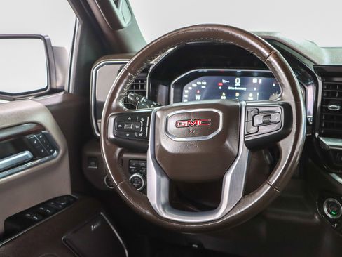 Used 2022 GMC Sierra 1500 SLT w/ SLT Premium Package AWD/4WD image 13