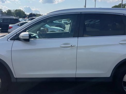 Used 2016 Honda CR-V Touring image 4