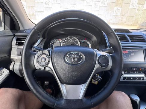 Used 2012 Toyota Camry SE FWD image 51