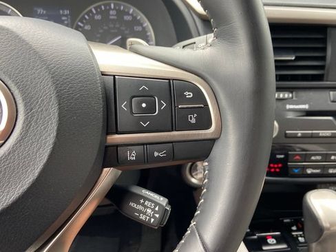 Certified 2021 Lexus RX 350L Premium w/ Premium Package AWD/4WD image 18