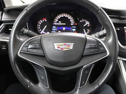 Used 2017 Cadillac XT5 Luxury image 33