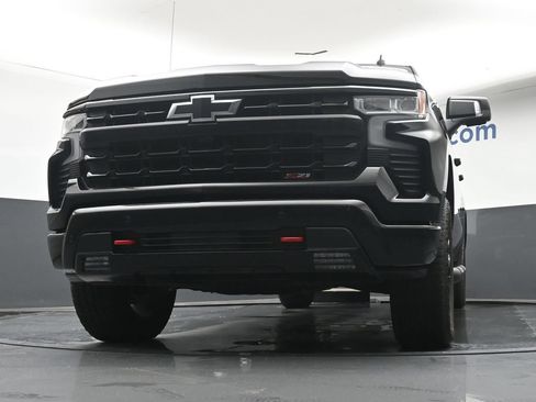 Used 2025 Chevrolet Silverado 1500 LT Trail Boss w/ Convenience Package II AWD/4WD image 7