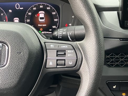 Used 2025 Honda Accord SE image 22