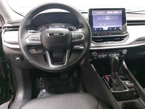 Used 2022 Jeep Compass Latitude image 15