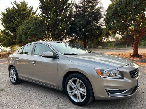 Used 2014 Volvo S60 T5 image 11