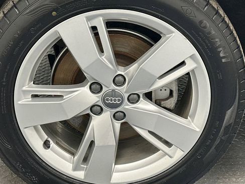 Used 2018 Audi Q5 2.0T Premium Plus w/ Premium Plus Package image 21