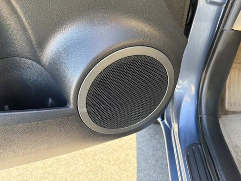 Used 2012 Toyota RAV4 Limited image 5