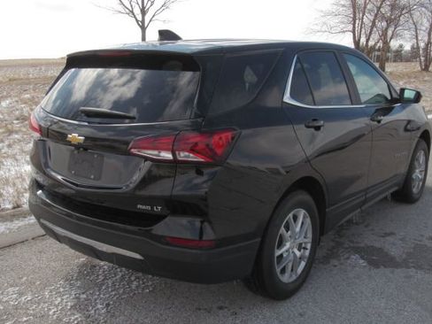 Used 2024 Chevrolet Equinox LT image 2