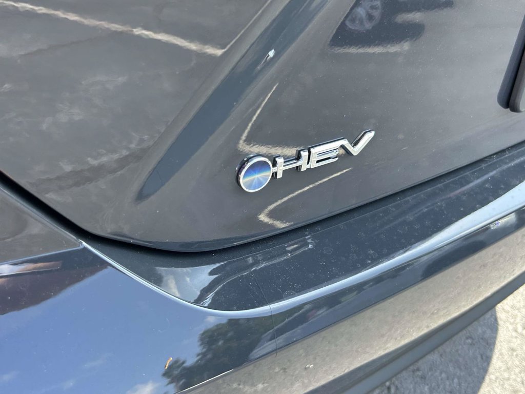 New 2026 Toyota Camry Hybrid FWD image 10