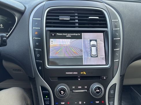 Used 2019 Lincoln Nautilus Reserve image 37