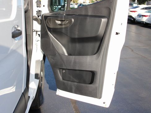 Used 2025 Mercedes-Benz Sprinter 2500 image 20