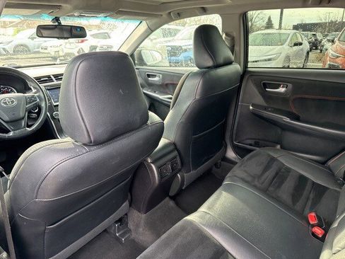Used 2015 Toyota Camry XLE image 14